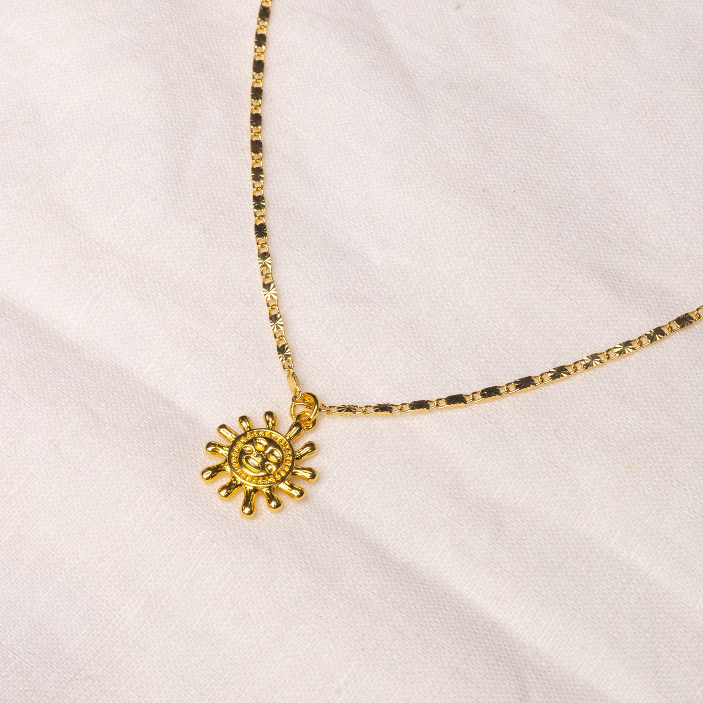 Suntan Necklace